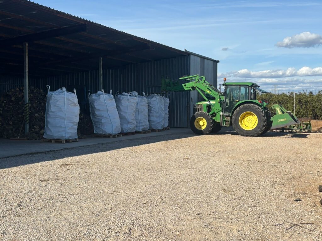 Bigbags de leña seca a domicilio en Valencia